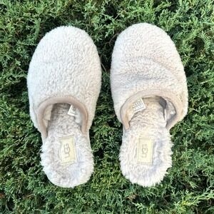 Ugg‎ Women's Fluffette Slippers Size 8 Beige Gray Indoor Slip Ons
